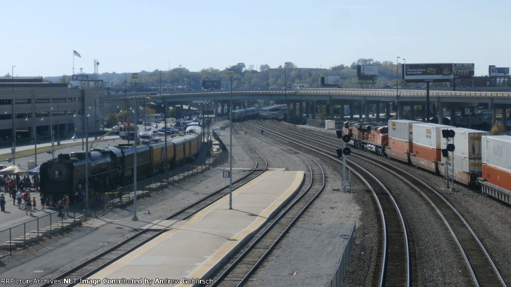 UP 844, AMTK 64, BNSF 6108 + 8353